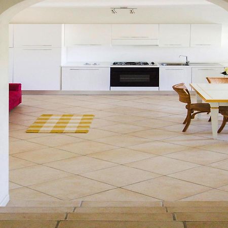 Apartment In Golfo Aranci With Terrace Cala Bitta エクステリア 写真