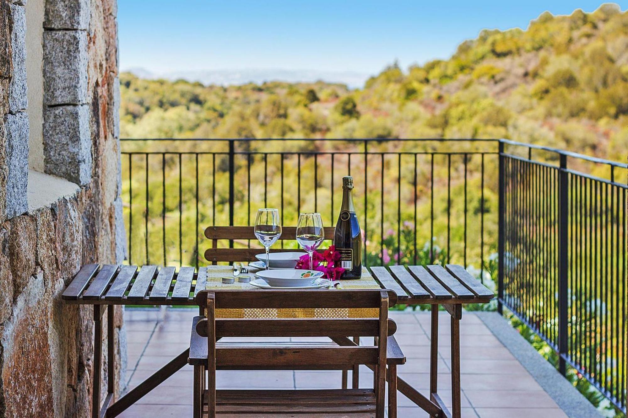 Apartment In Golfo Aranci With Terrace Cala Bitta エクステリア 写真