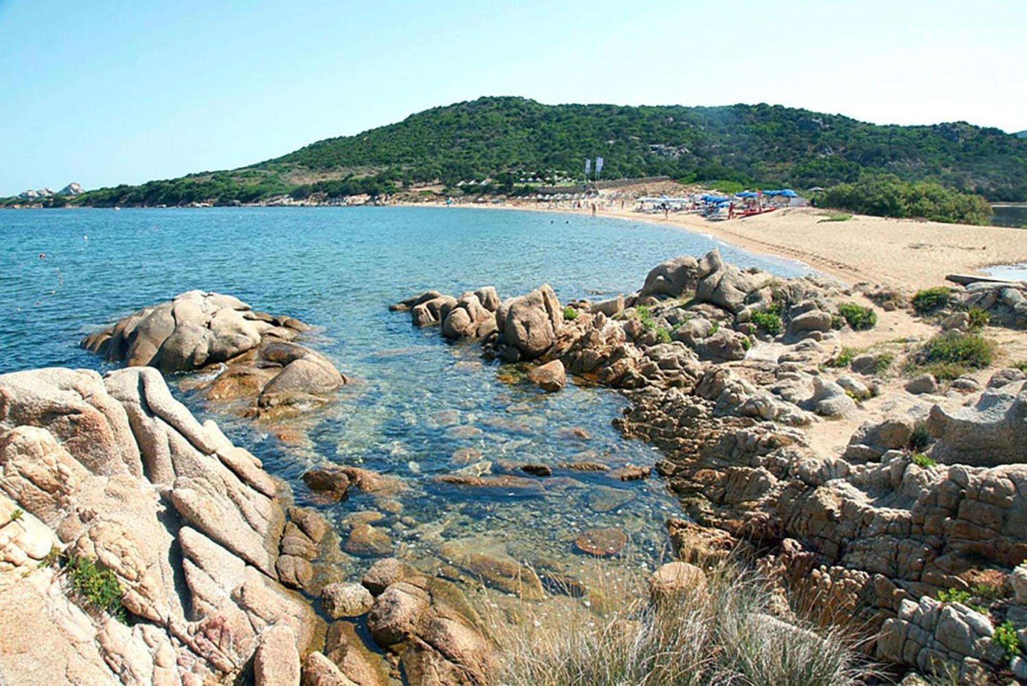 Apartment In Golfo Aranci With Terrace Cala Bitta エクステリア 写真