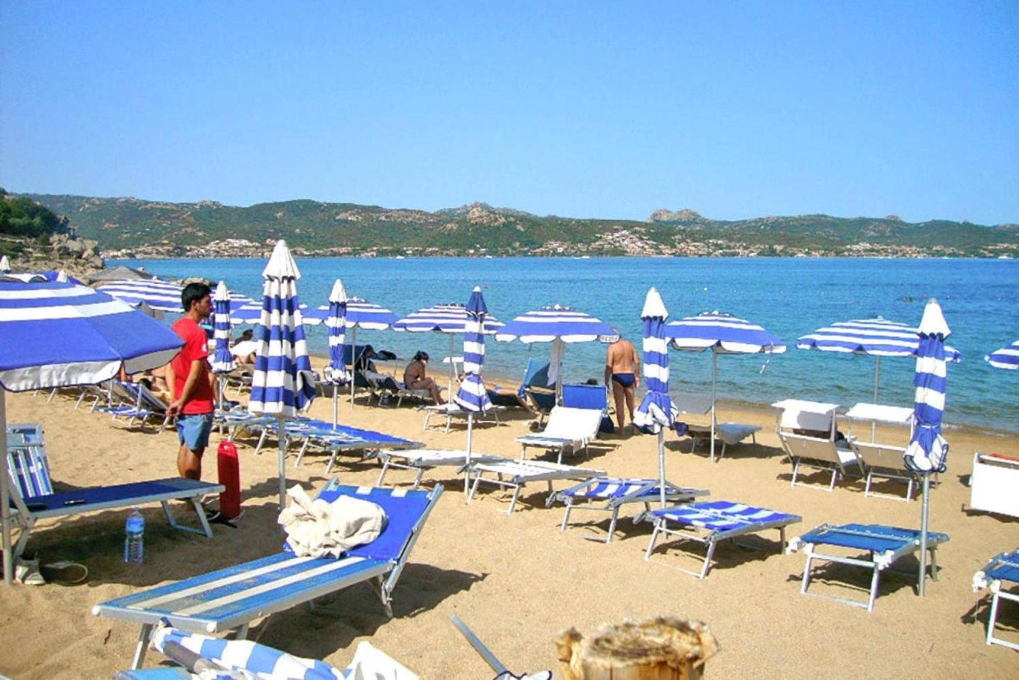 Apartment In Golfo Aranci With Terrace Cala Bitta エクステリア 写真